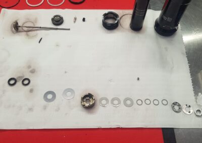 Servizio revisione forcelle ed ammortizzatori